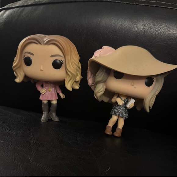 Schitts Creek funko pop collections- Johnny, David, Alexis and Moira - Picture 2 of 4